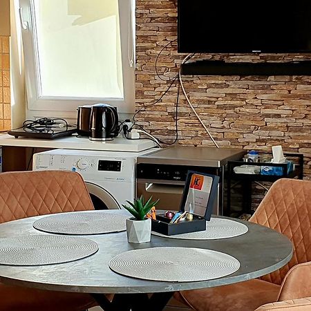 Апартаменты Hillside Garden Apartman Залакарош Экстерьер фото